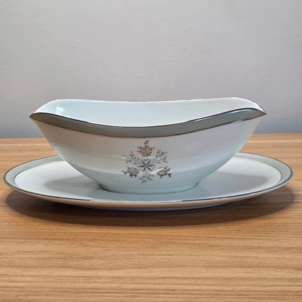Vintage Noritake Lucille Gravy Boat with Attached‎ Underplate 5813 Made in Japan